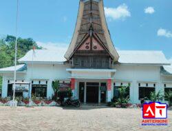 Mantan Camat Cekcok dengan Bendahara, Sekcam Karena Masalah Biaya Paduan Suara Pemda Torut