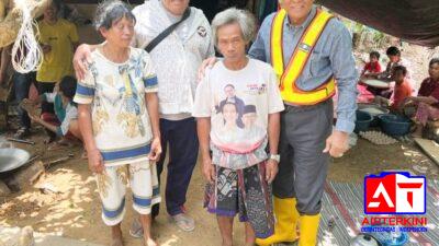 Victor Datuan Batara Salurkan Bantuan Sembako Kepada Korban Kebakaran Rumah