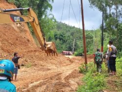 Diabaikan Pemda, Polisi Ambil Alih Penanganan Longsor di Bittuang