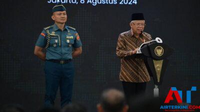 Wapres Ma’ruf Amin Berikan Penghargaan UHC Awards kepada 493 Kepala Daerah