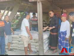 Victor Datuan Batara Bantu Masyarakat Makale Utara untuk Perbaikan Jalan